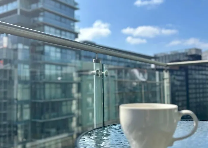 The Lowry River Executive Balcony Apartment